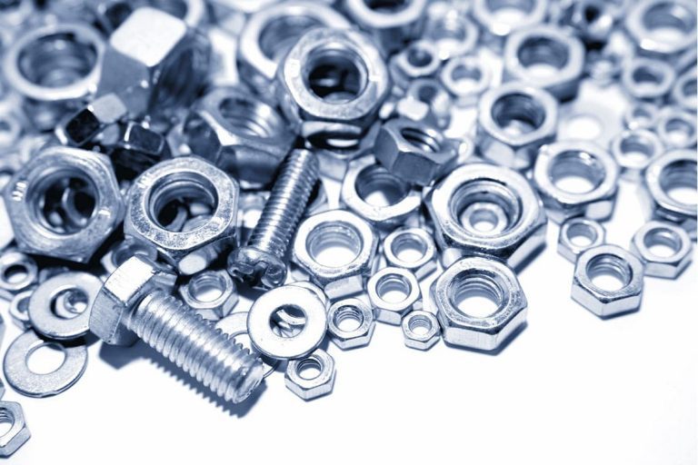 تاثیر آب فلز کاری روی پیچ و مهره